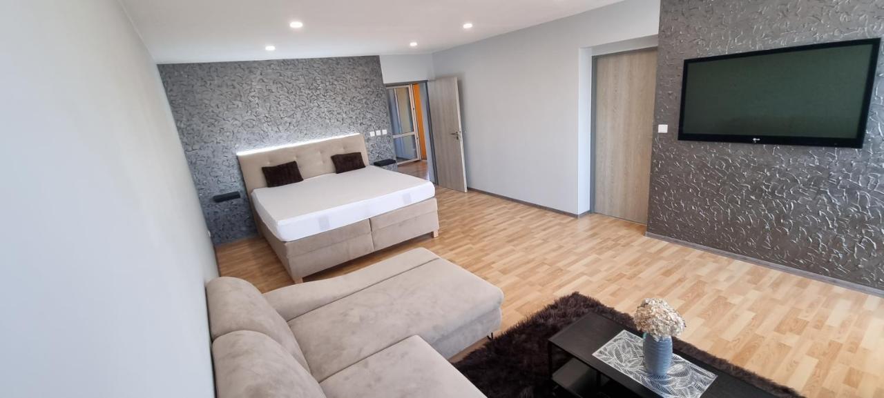 Apartman Viktorie 미쿨로프 외부 사진